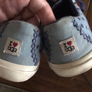 3/$25 Sale Ugg sneakers